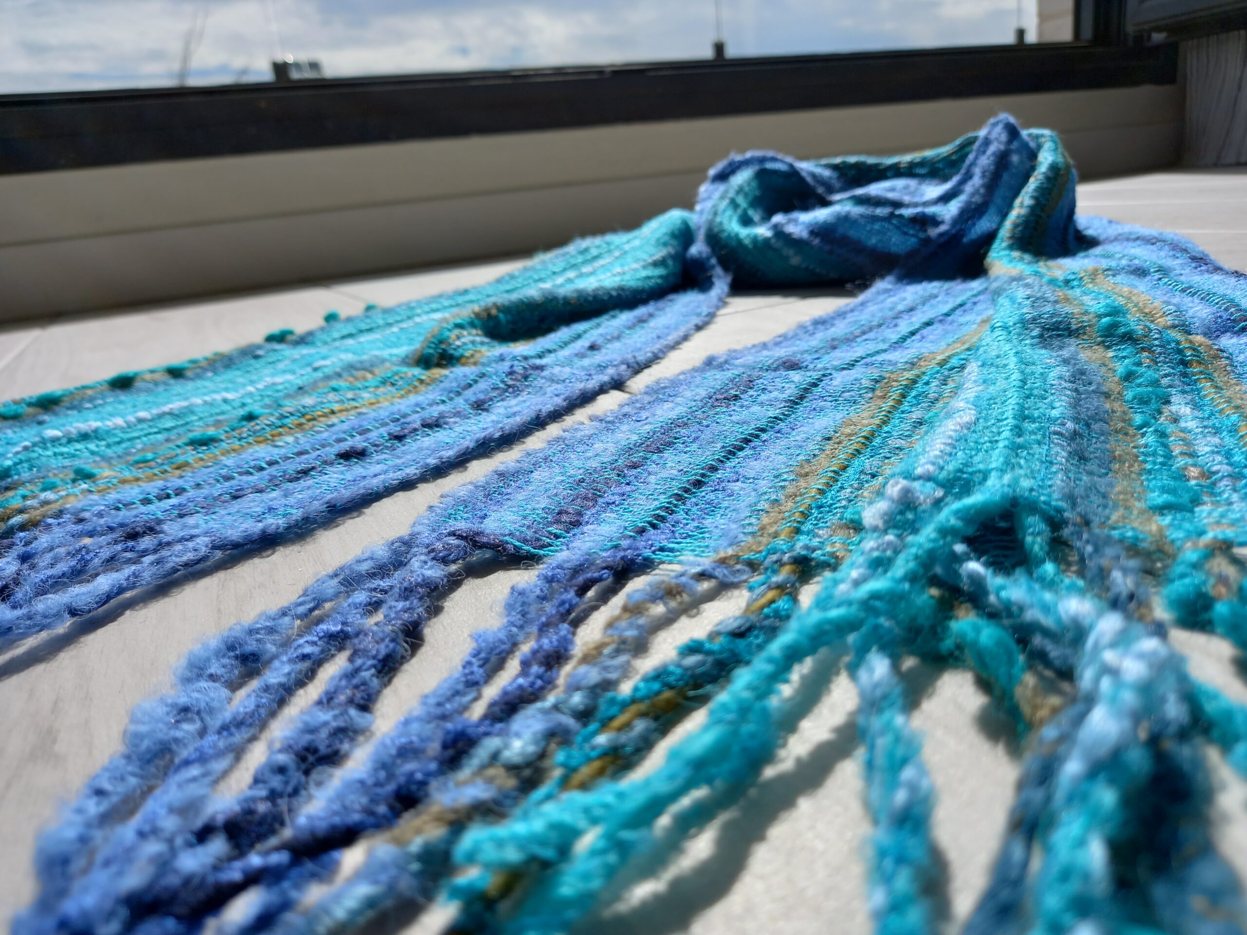 Fantasy scarf in blue tones